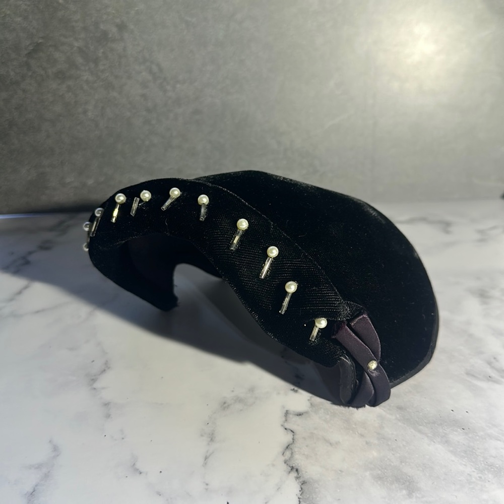 L. Bamberger & Co Black Hat*